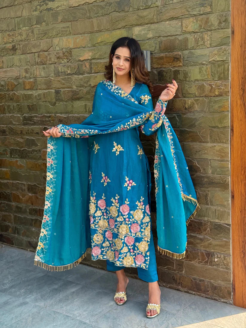 Noor Royal Blue Floral Embroidered Kurta Set