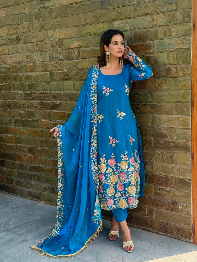 Noor Royal Blue Floral Embroidered Kurta Set
