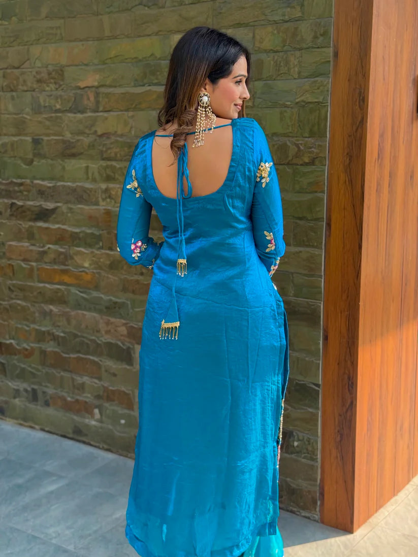 Noor Royal Blue Floral Embroidered Kurta Set